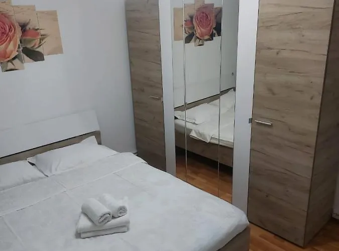 アパート Luka House